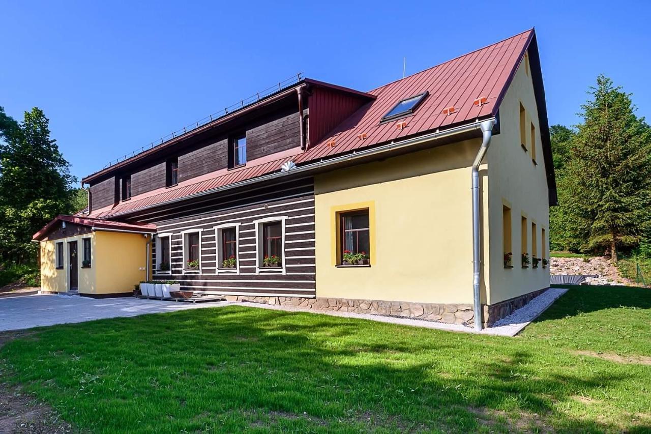 Chalupa Krenov 62 Bernsdorf 外观 照片